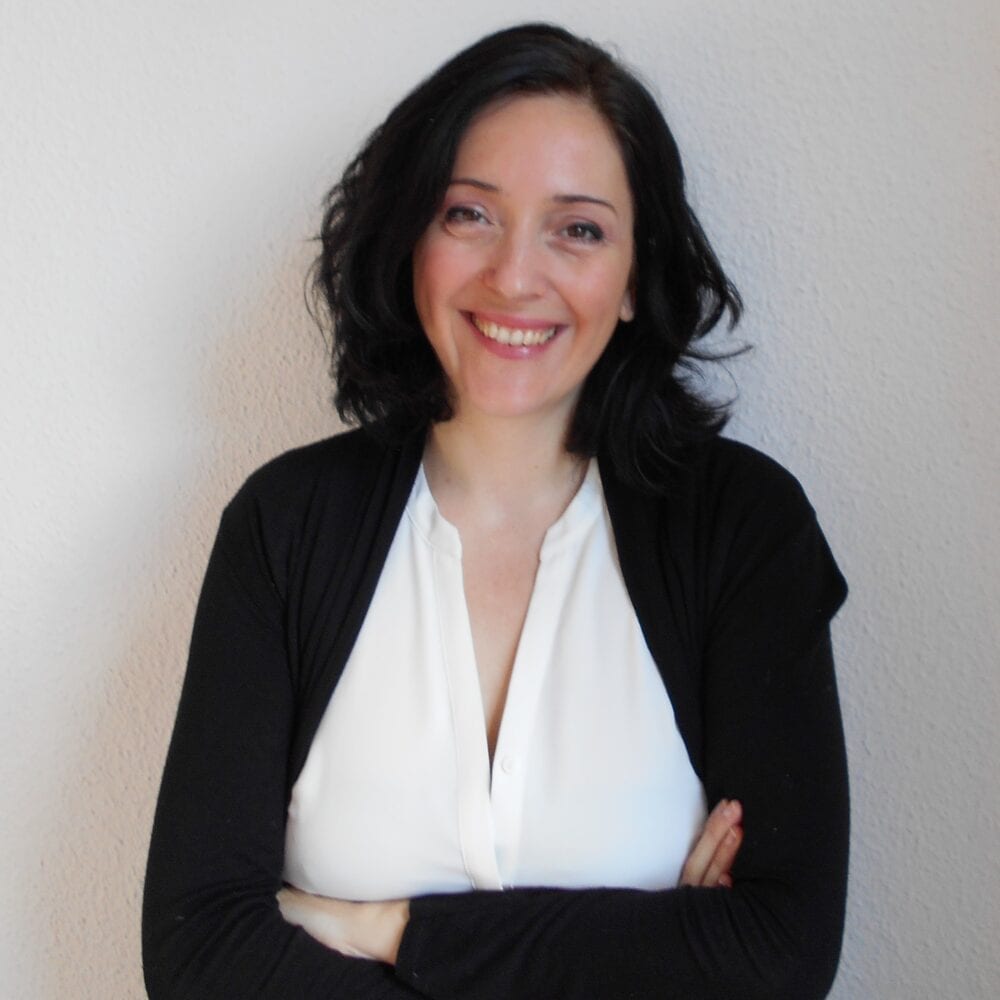 Headshot of Danche Bakeva, Senior Account Manager and Executive Coach at the Fast Forward Group