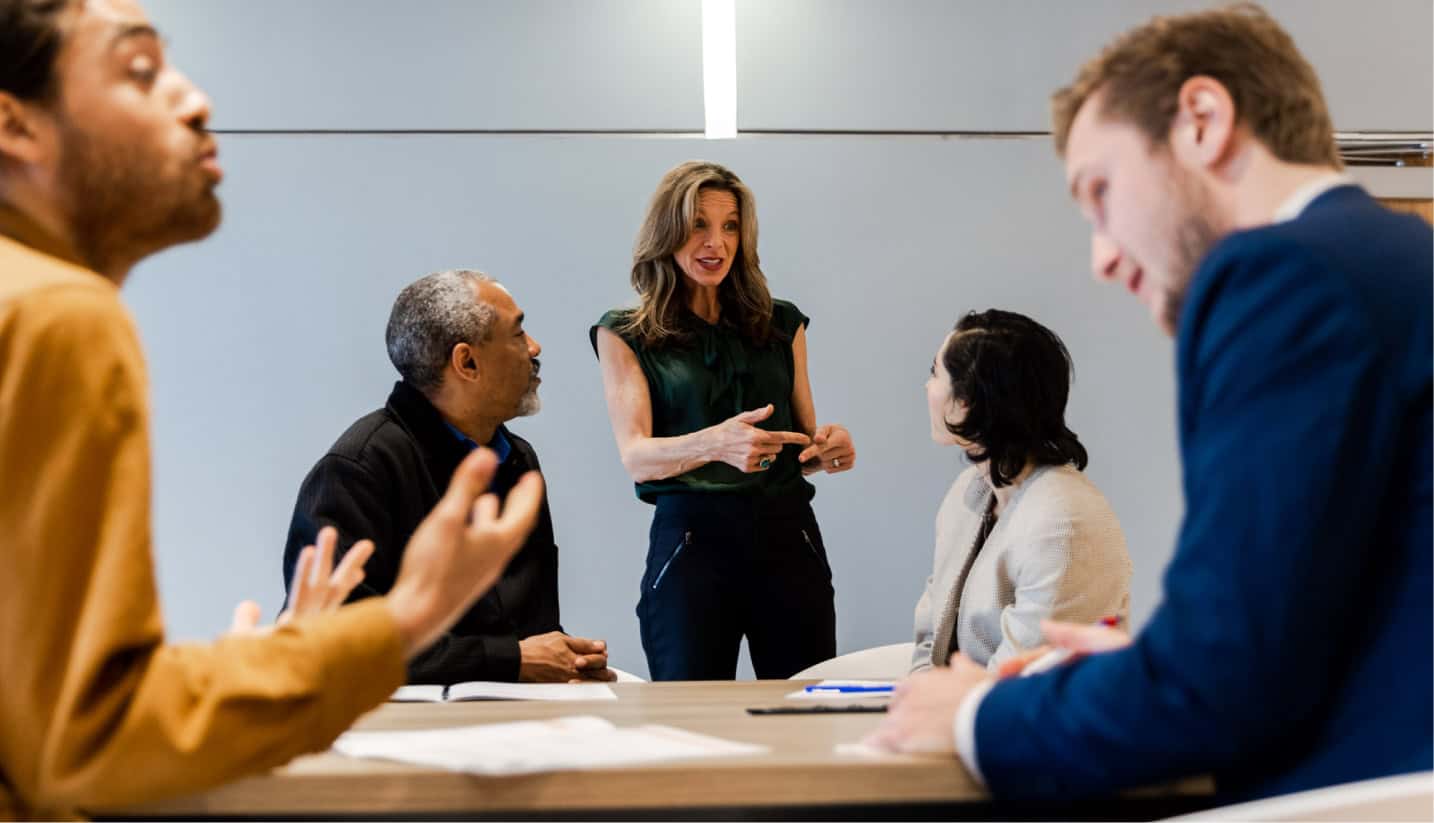 5 team members training
